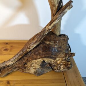 Lampe en Bois Le suspense
